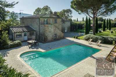 Villa For Sale in Cortona, Italy