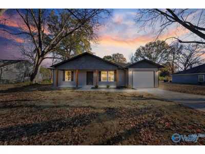 Home For Sale in Gurley, Alabama