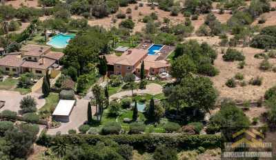 Villa For Sale in Boliqueime, Portugal