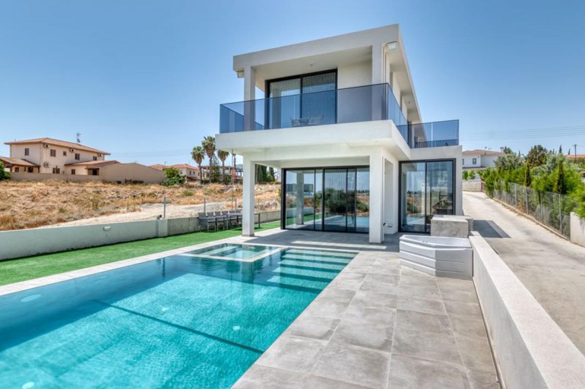 Picture of Villa For Sale in Aradippou, Larnaca, Cyprus