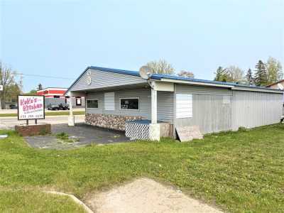 Home For Sale in Cheboygan, Michigan