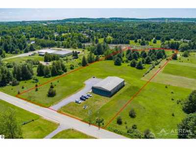 Home For Sale in West Branch, Michigan