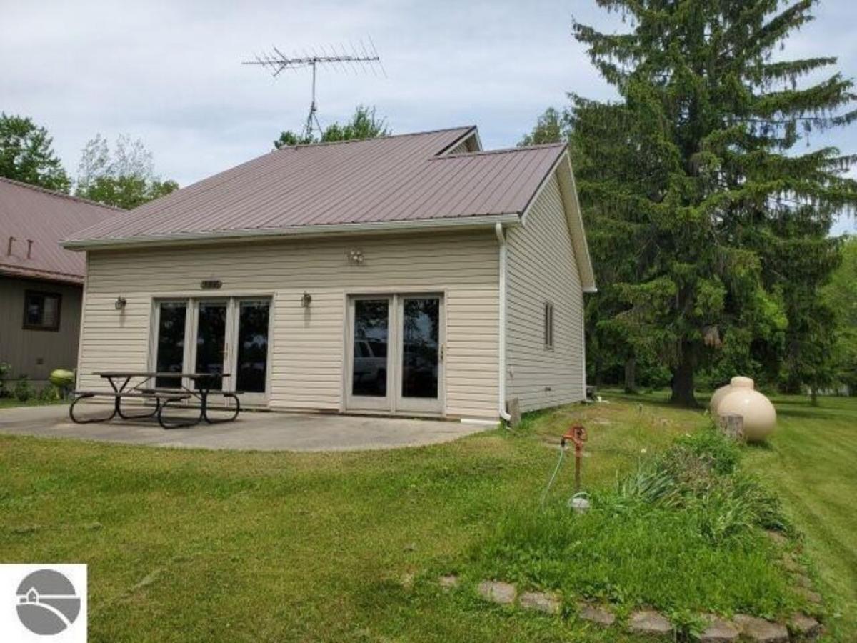 Picture of Home For Sale in Prescott, Michigan, United States