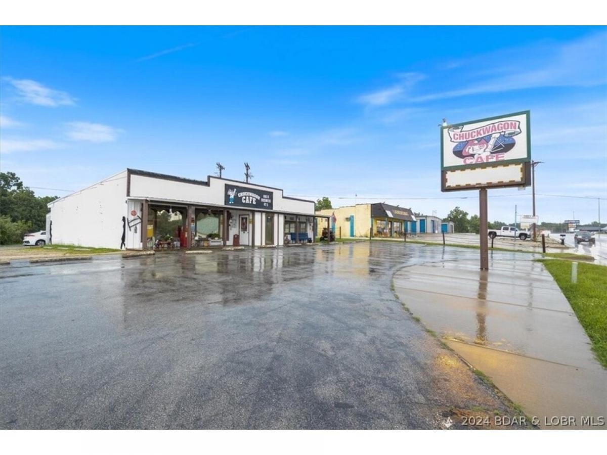 Picture of Home For Sale in Camdenton, Missouri, United States