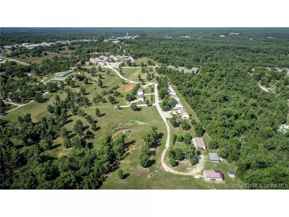 Picture of Home For Sale in Laurie, Missouri, United States