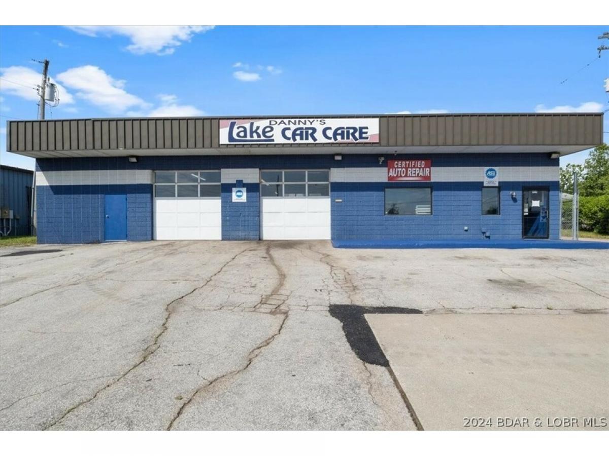 Picture of Home For Sale in Osage Beach, Missouri, United States