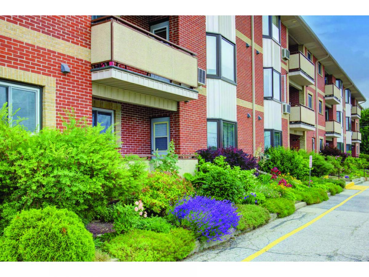 Picture of Condo For Sale in Mount Forest, Ontario, Canada