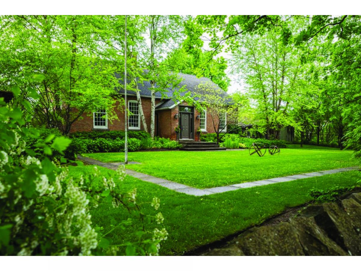 Picture of Home For Sale in Flamborough, Ontario, Canada