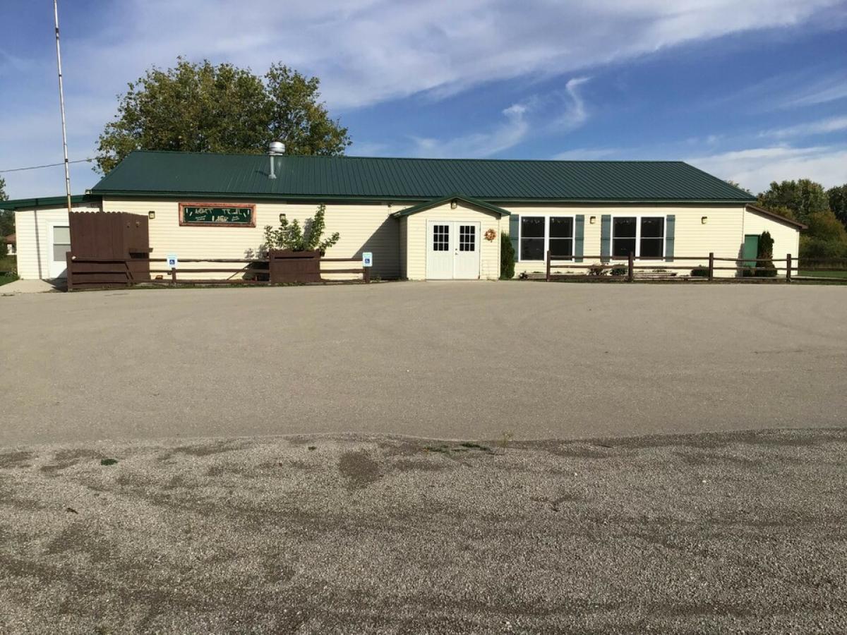 Picture of Home For Sale in Millersburg, Michigan, United States