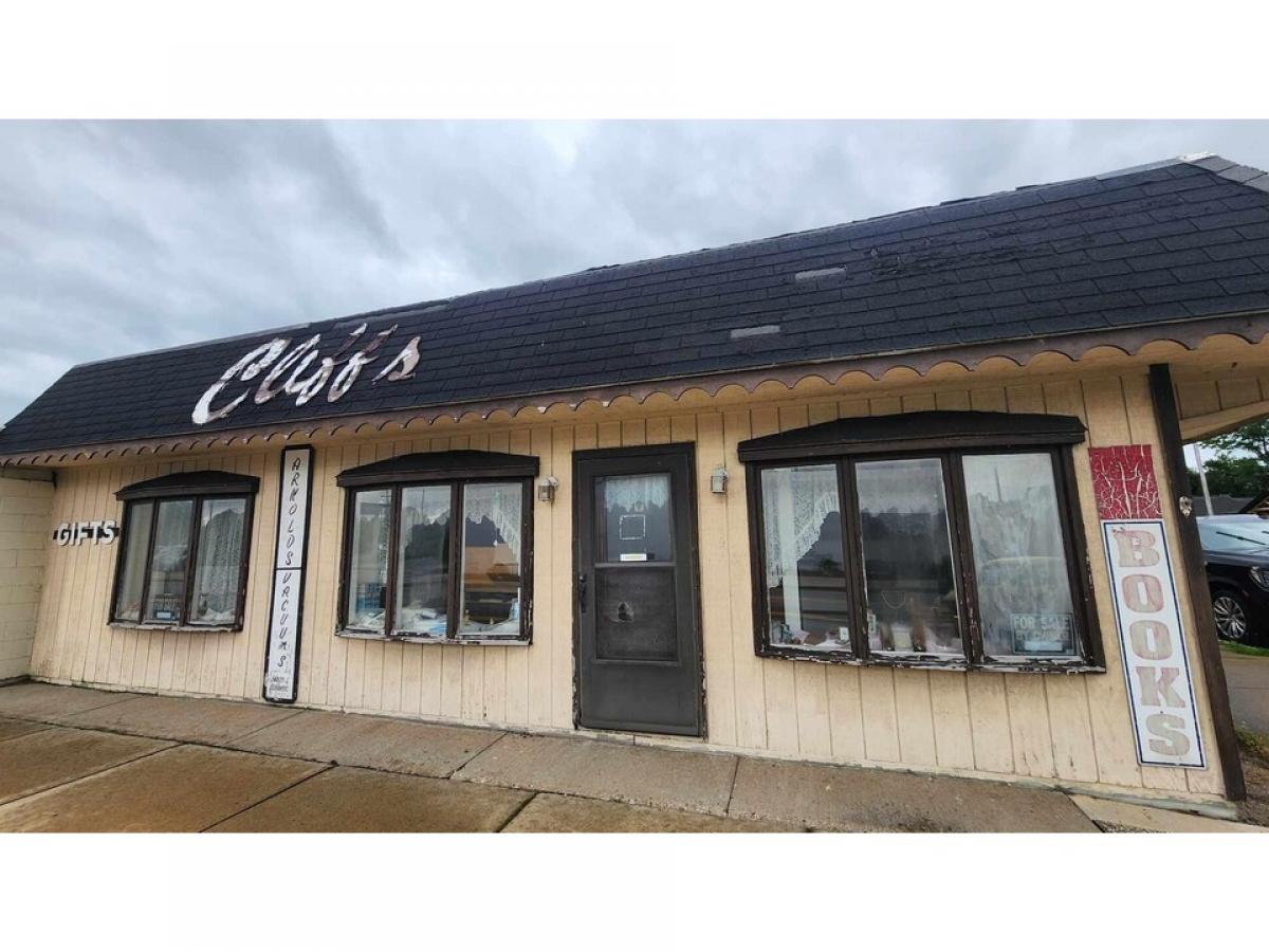 Picture of Home For Sale in Oscoda, Michigan, United States