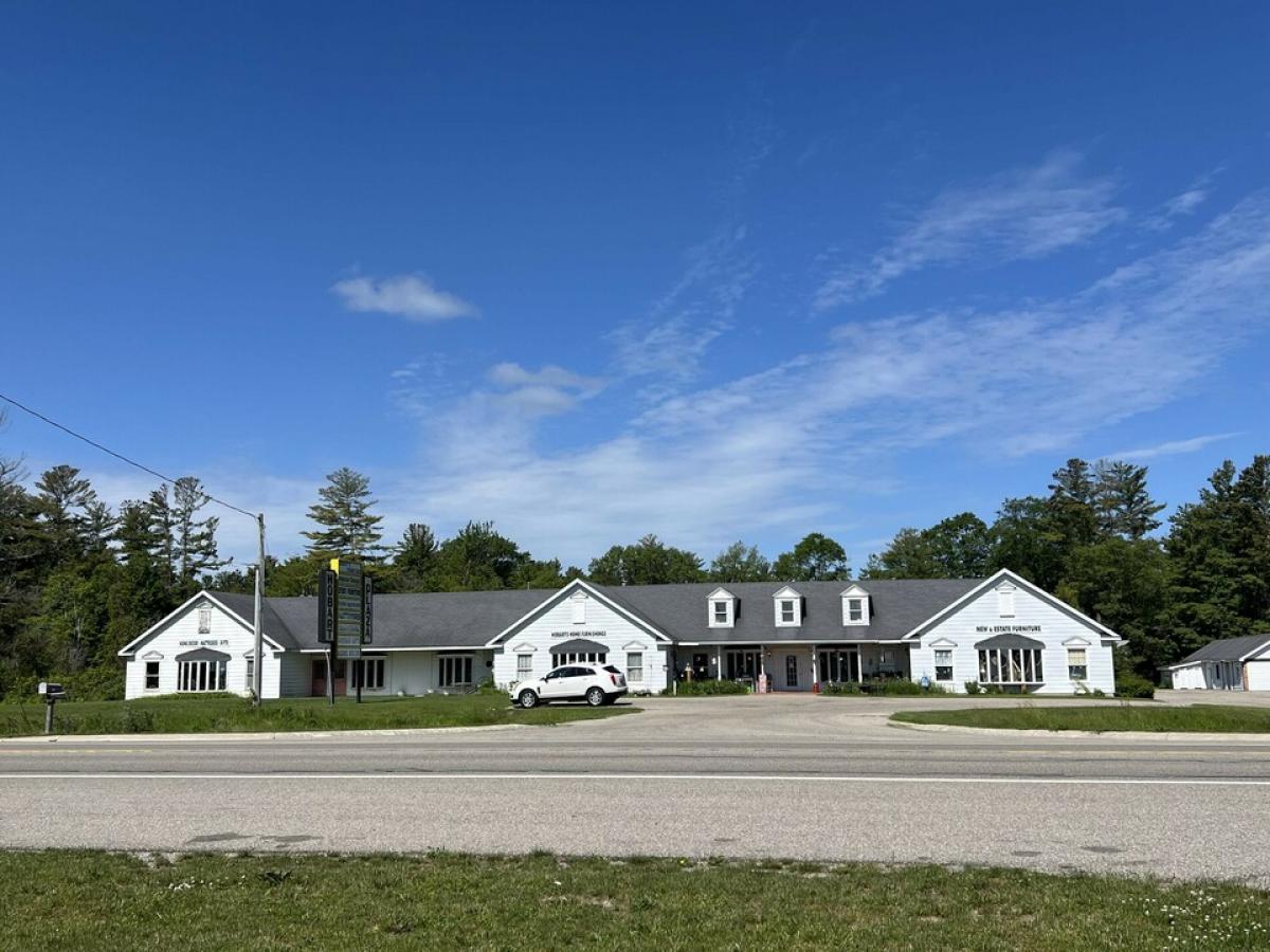 Picture of Home For Sale in Oscoda, Michigan, United States