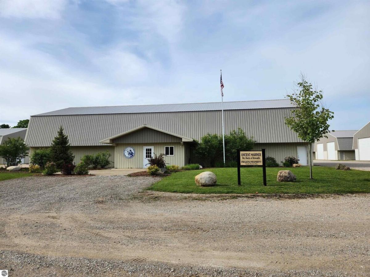 Picture of Home For Sale in Kewadin, Michigan, United States