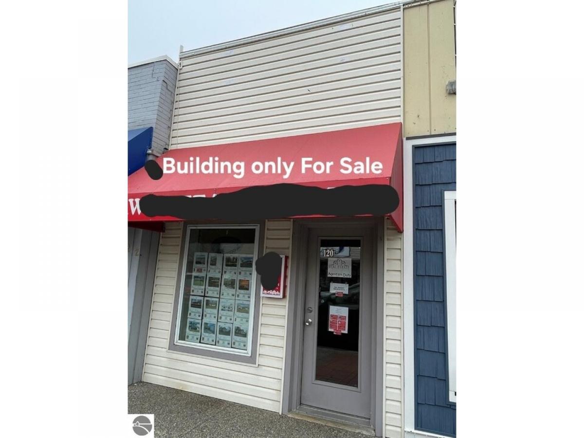 Picture of Home For Sale in East Tawas, Michigan, United States