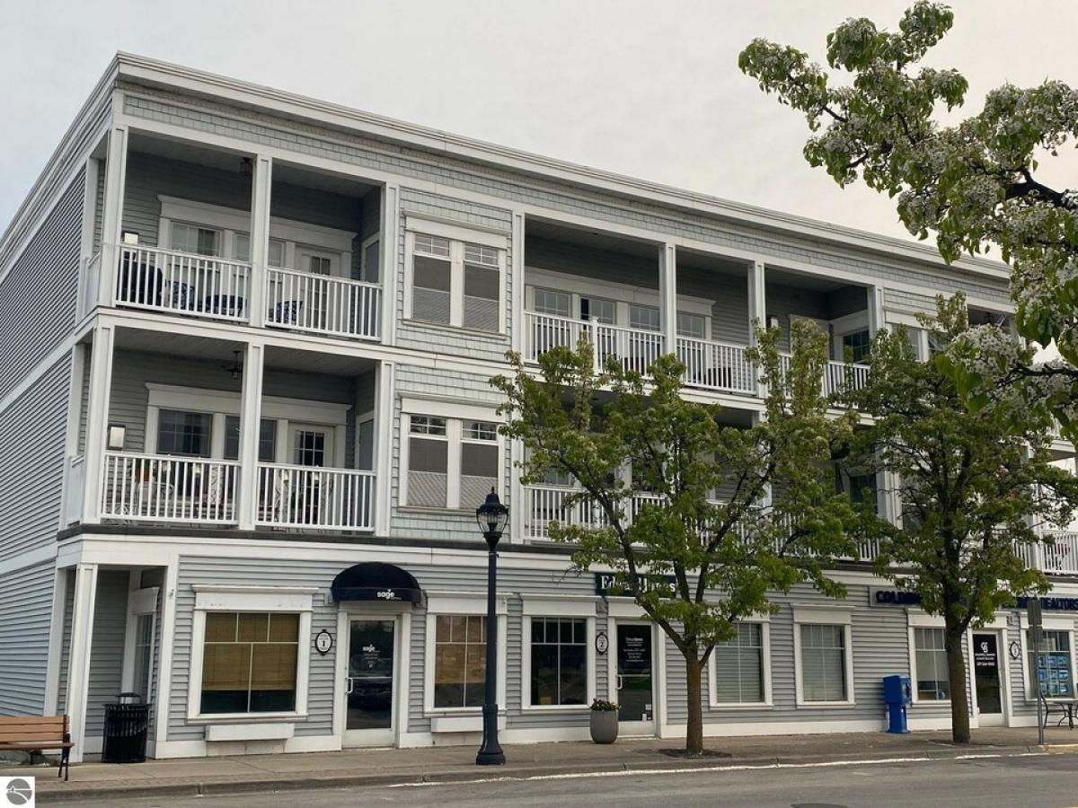 Picture of Home For Sale in Elk Rapids, Michigan, United States