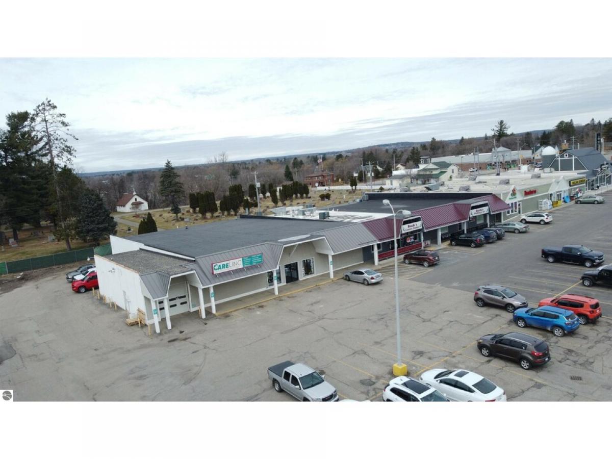 Picture of Home For Sale in West Branch, Michigan, United States