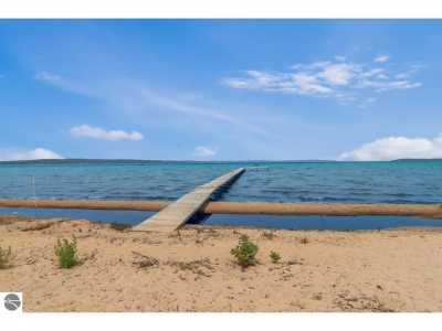 Home For Sale in Traverse City, Michigan