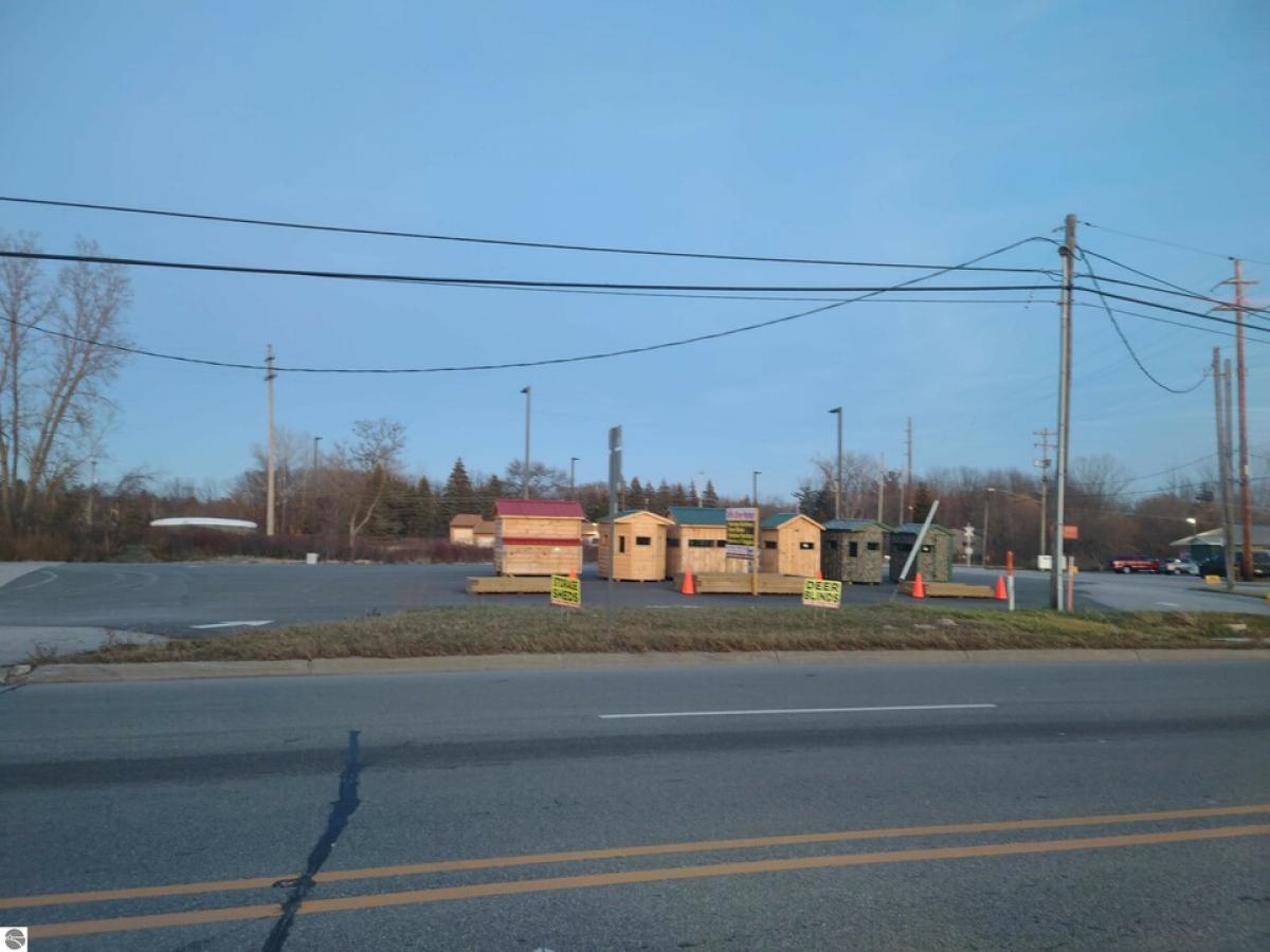 Picture of Home For Sale in Kawkawlin, Michigan, United States