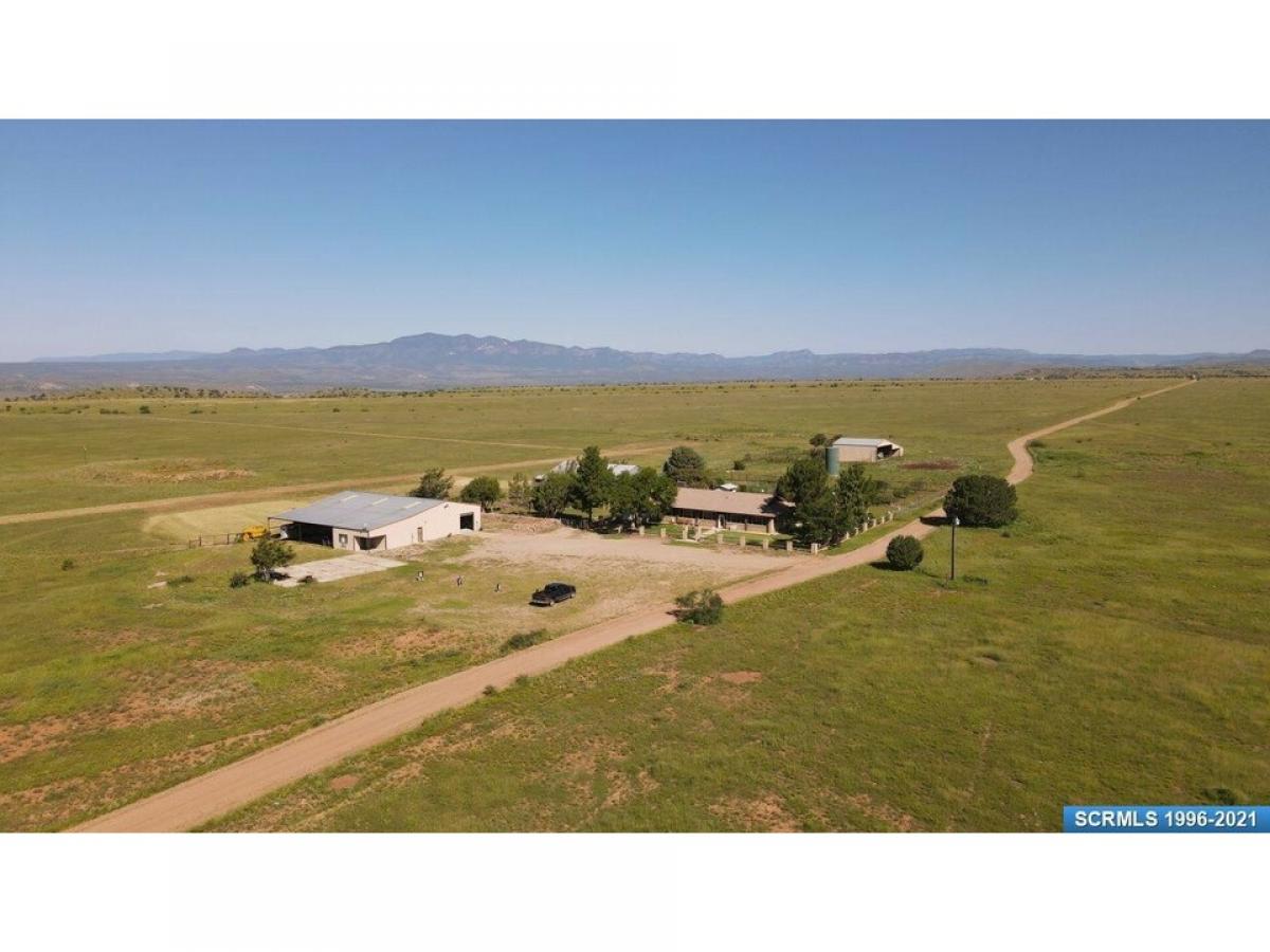 Picture of Home For Sale in Glenwood, New Mexico, United States