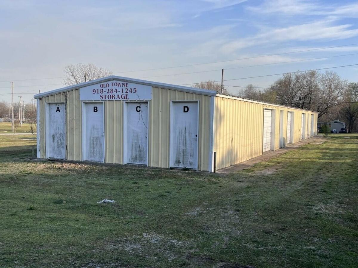 Picture of Home For Sale in Langley, Oklahoma, United States
