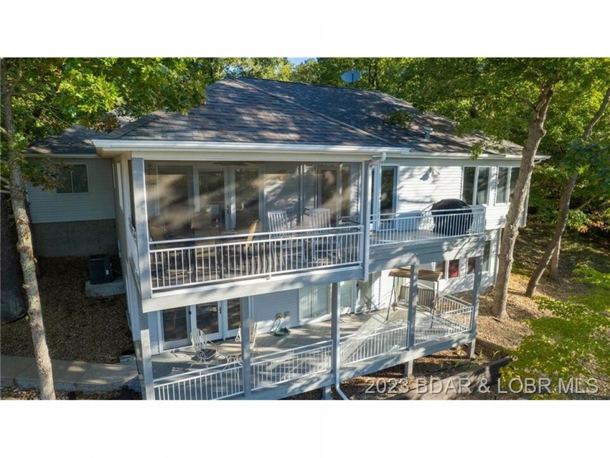 Picture of Home For Sale in Linn Creek, Missouri, United States