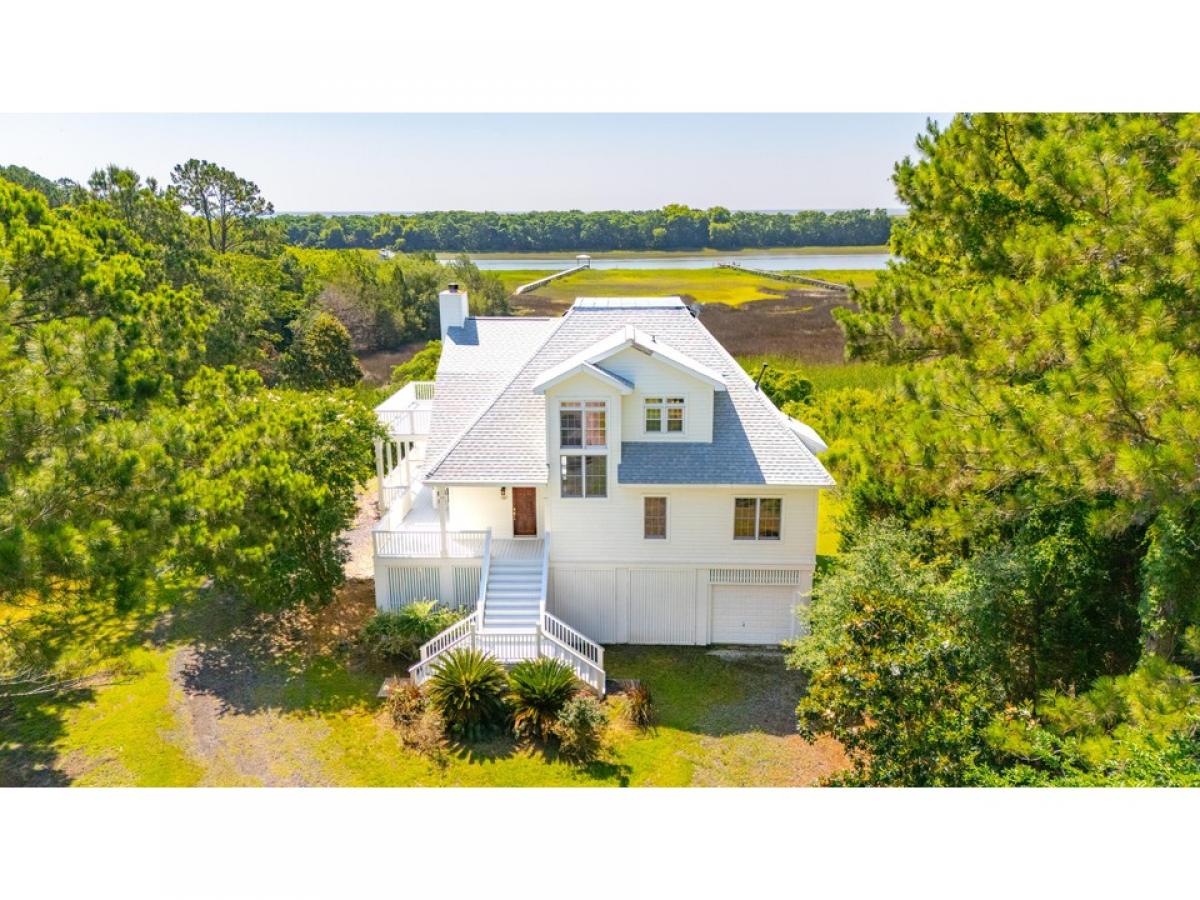 Picture of Home For Sale in Awendaw, South Carolina, United States