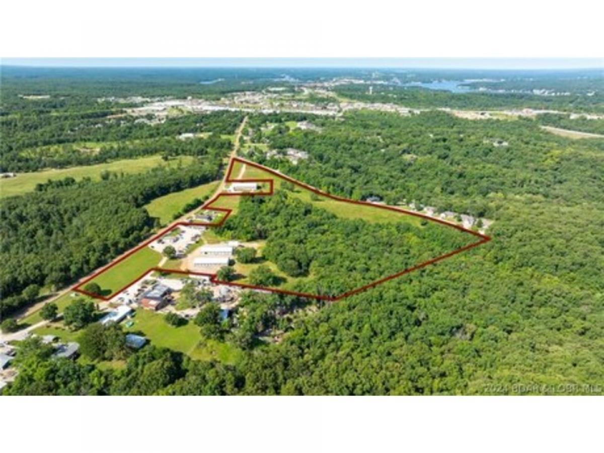 Picture of Home For Sale in Osage Beach, Missouri, United States