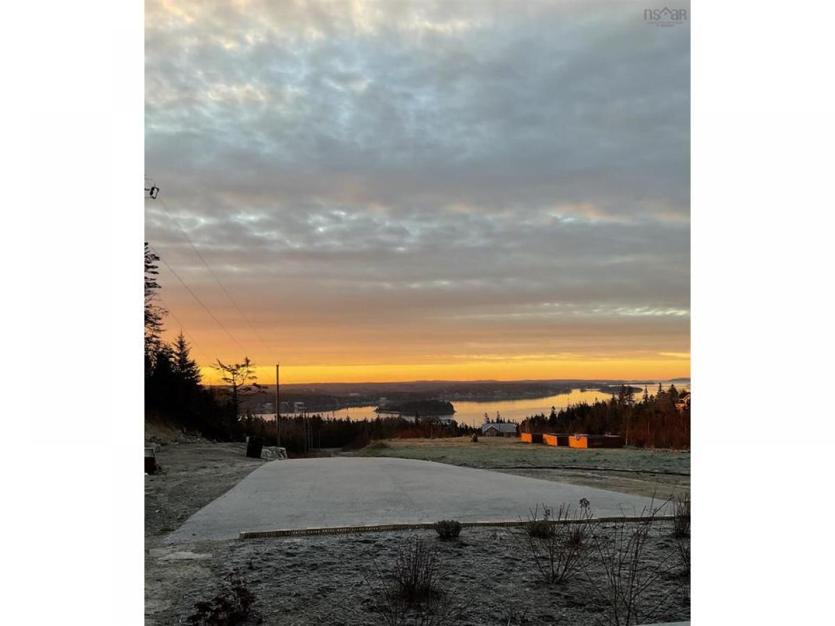 Picture of Residential Land For Sale in Boutiliers Point, Nova Scotia, Canada