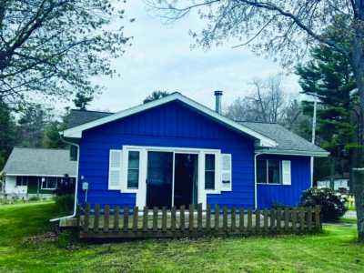 Commercial Building For Sale in Oscoda, Michigan