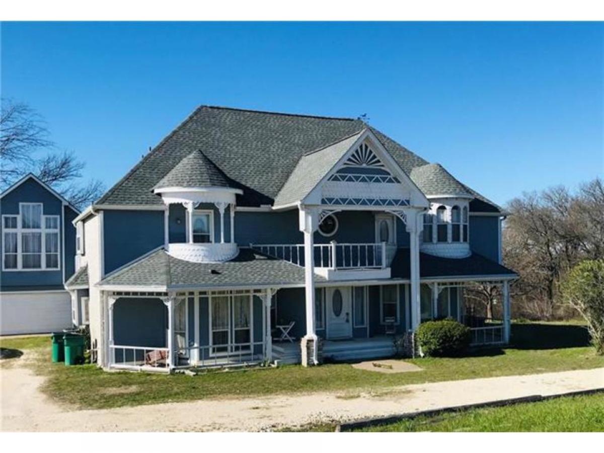 Picture of Home For Sale in Bruceville Eddy, Texas, United States