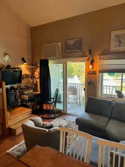 Home For Sale in Lincoln, New Hampshire
