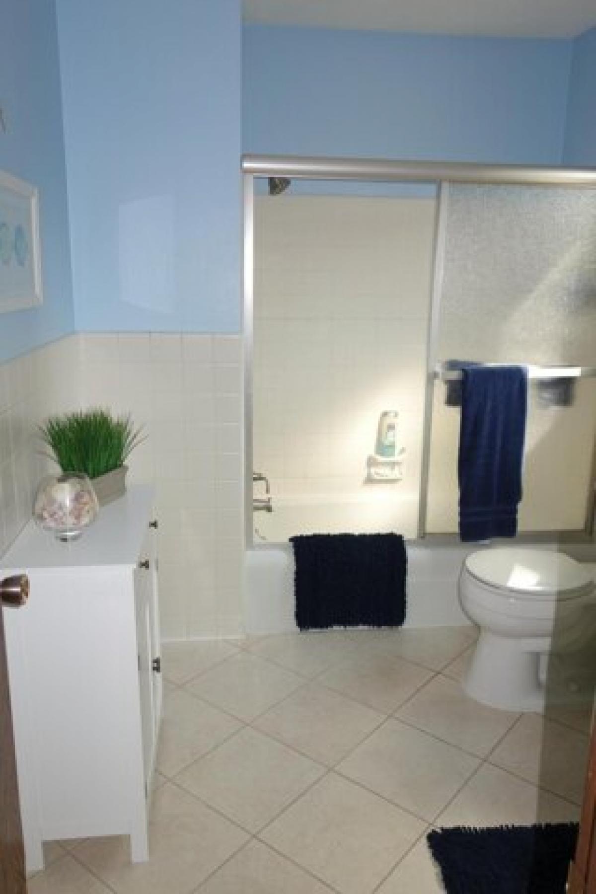 Picture of Home For Sale in New Hope, Minnesota, United States