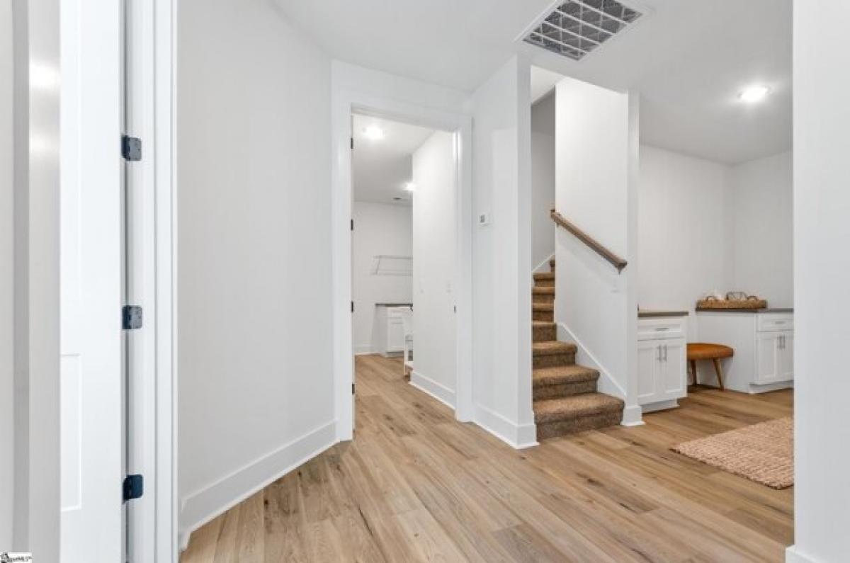 Picture of Home For Sale in Taylors, South Carolina, United States