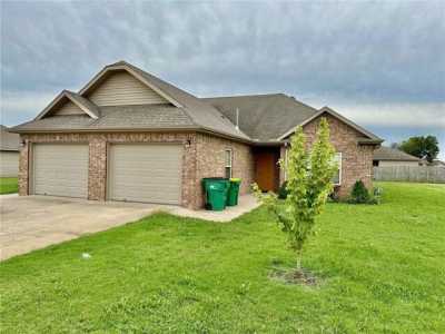 Home For Rent in Centerton, Arkansas