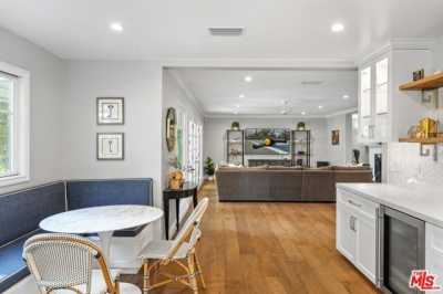 Home For Rent in Encino, California