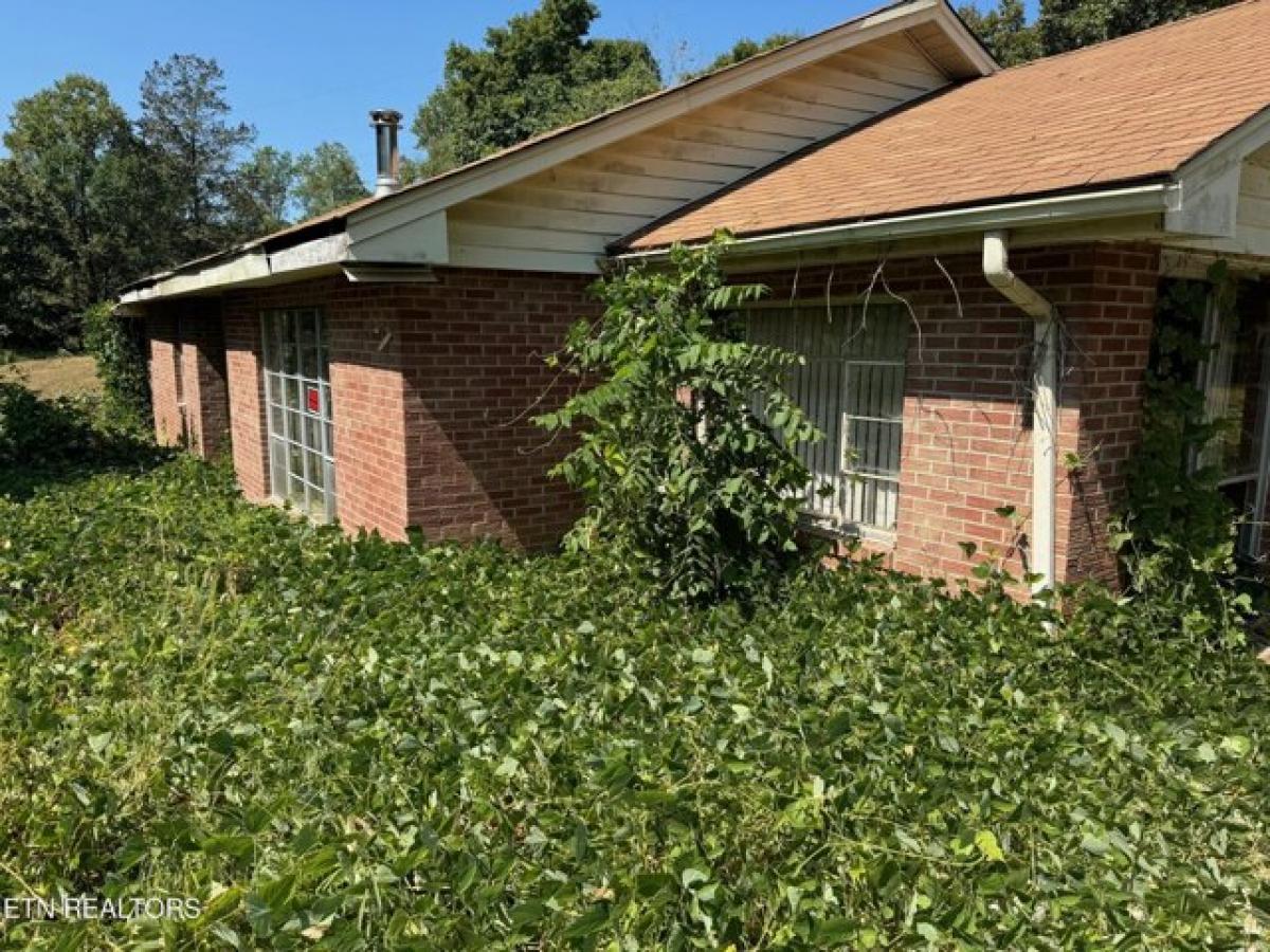Picture of Home For Sale in Clinton, Tennessee, United States