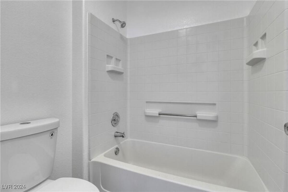 Picture of Home For Sale in North Las Vegas, Nevada, United States