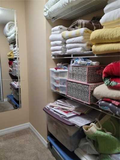 Home For Rent in Davie, Florida