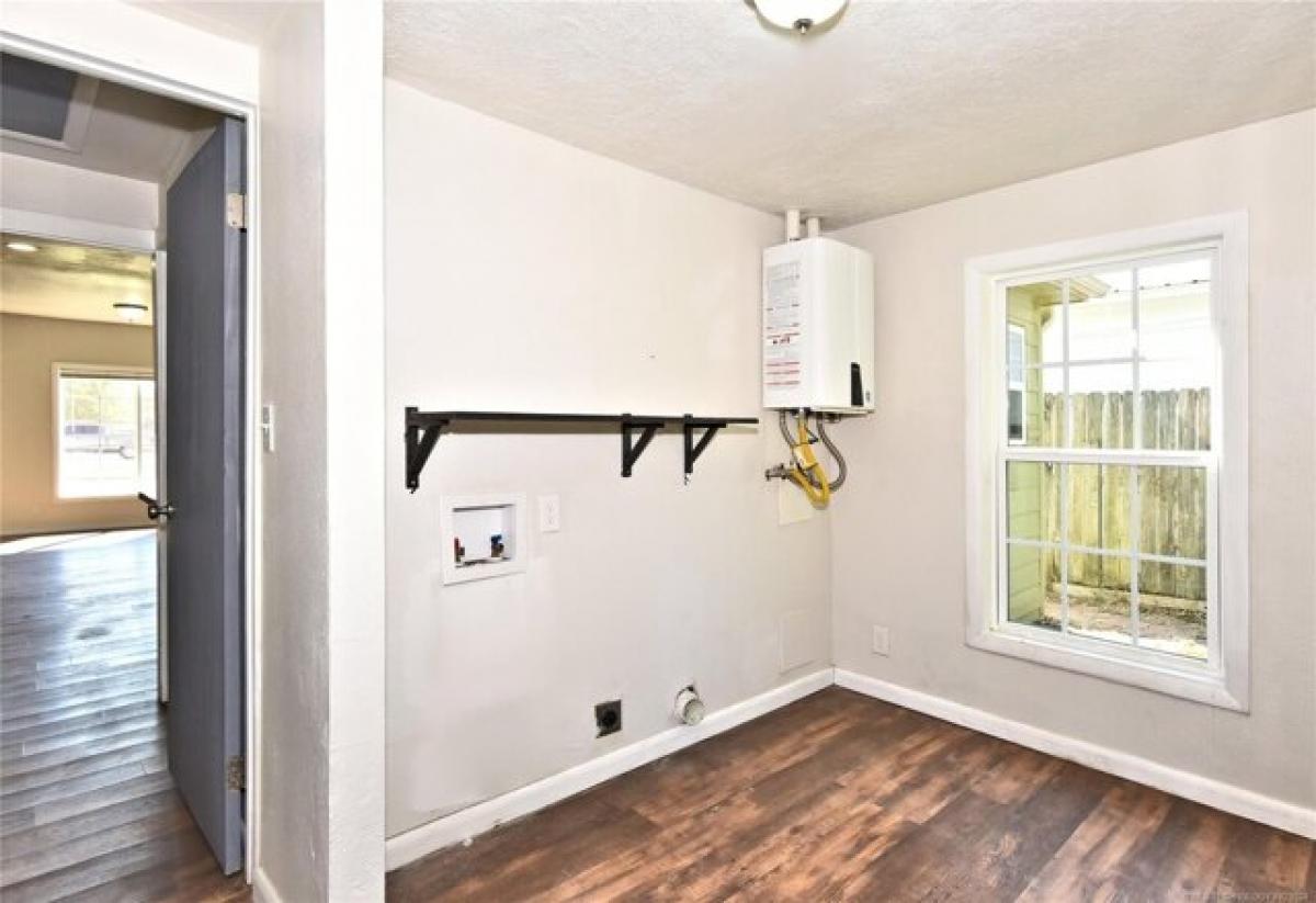 Picture of Home For Sale in Skiatook, Oklahoma, United States