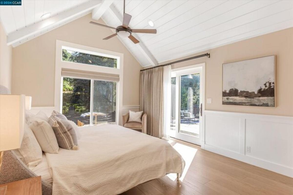 Picture of Home For Sale in Moraga, California, United States