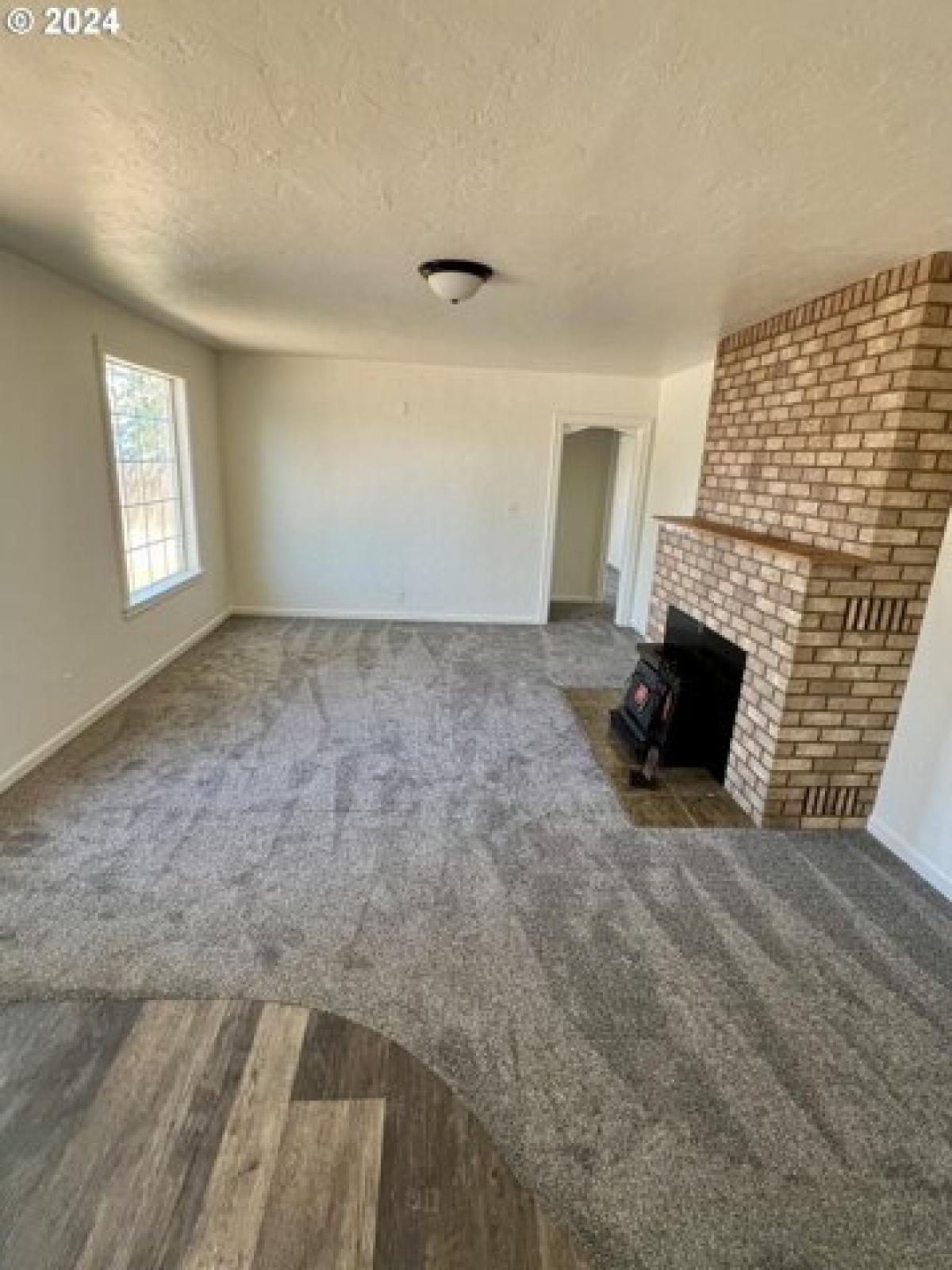 Picture of Home For Sale in Umatilla, Oregon, United States