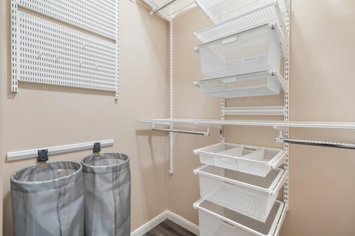 Picture of Home For Sale in The Woodlands, Texas, United States