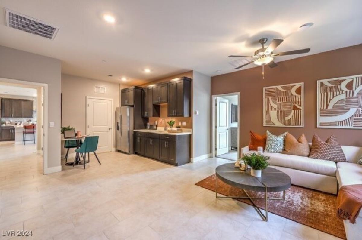 Picture of Home For Sale in North Las Vegas, Nevada, United States