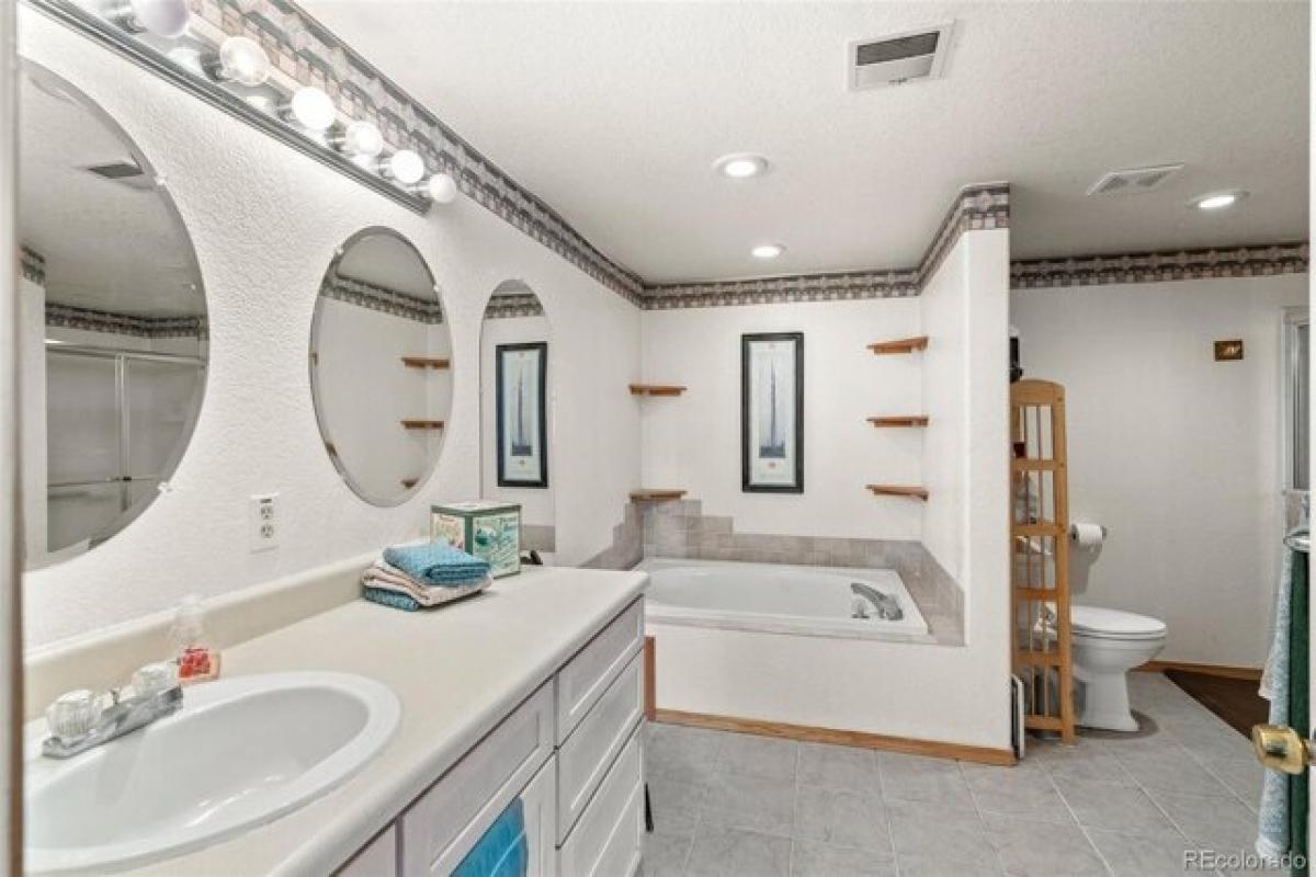 Picture of Home For Sale in Conifer, Colorado, United States