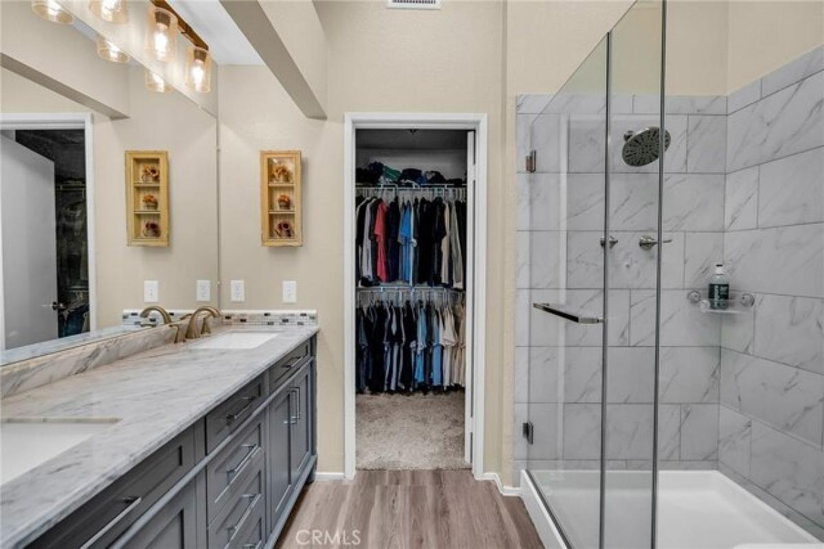 Picture of Home For Sale in Corona, California, United States