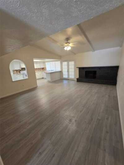 Home For Rent in Garland, Texas