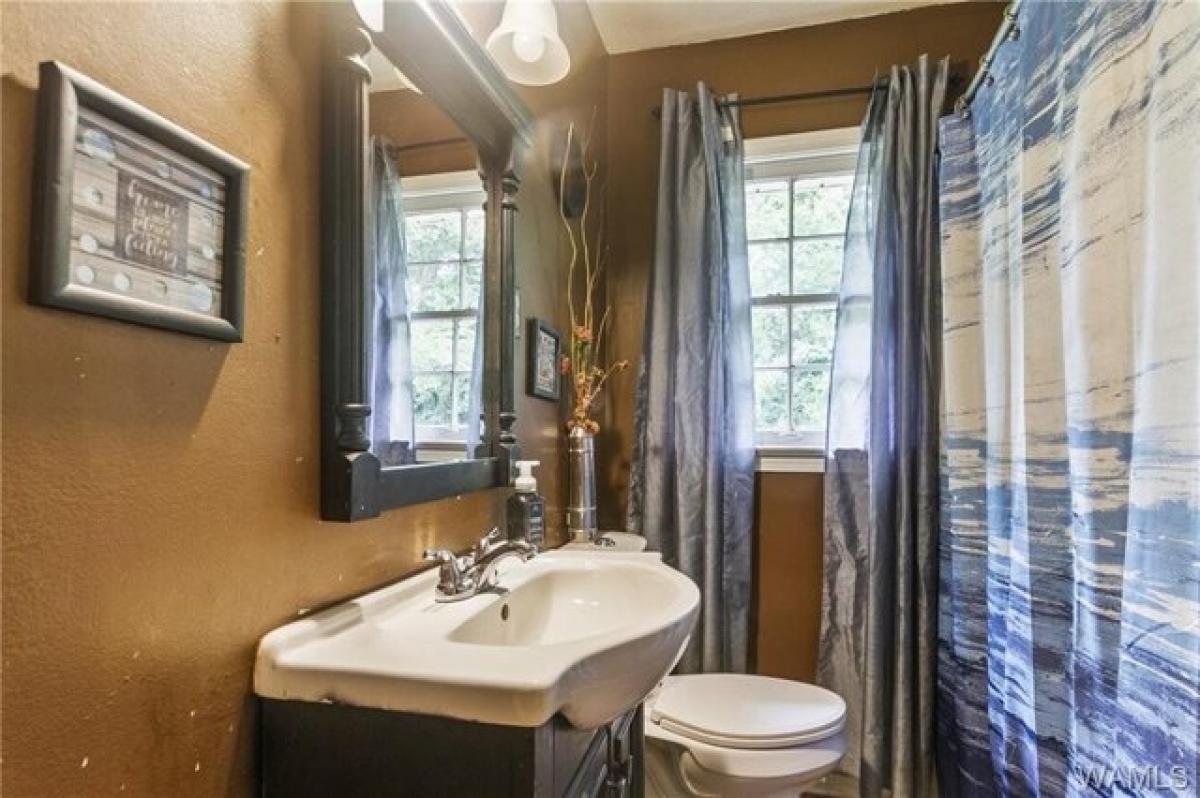 Picture of Home For Sale in Tuscaloosa, Alabama, United States