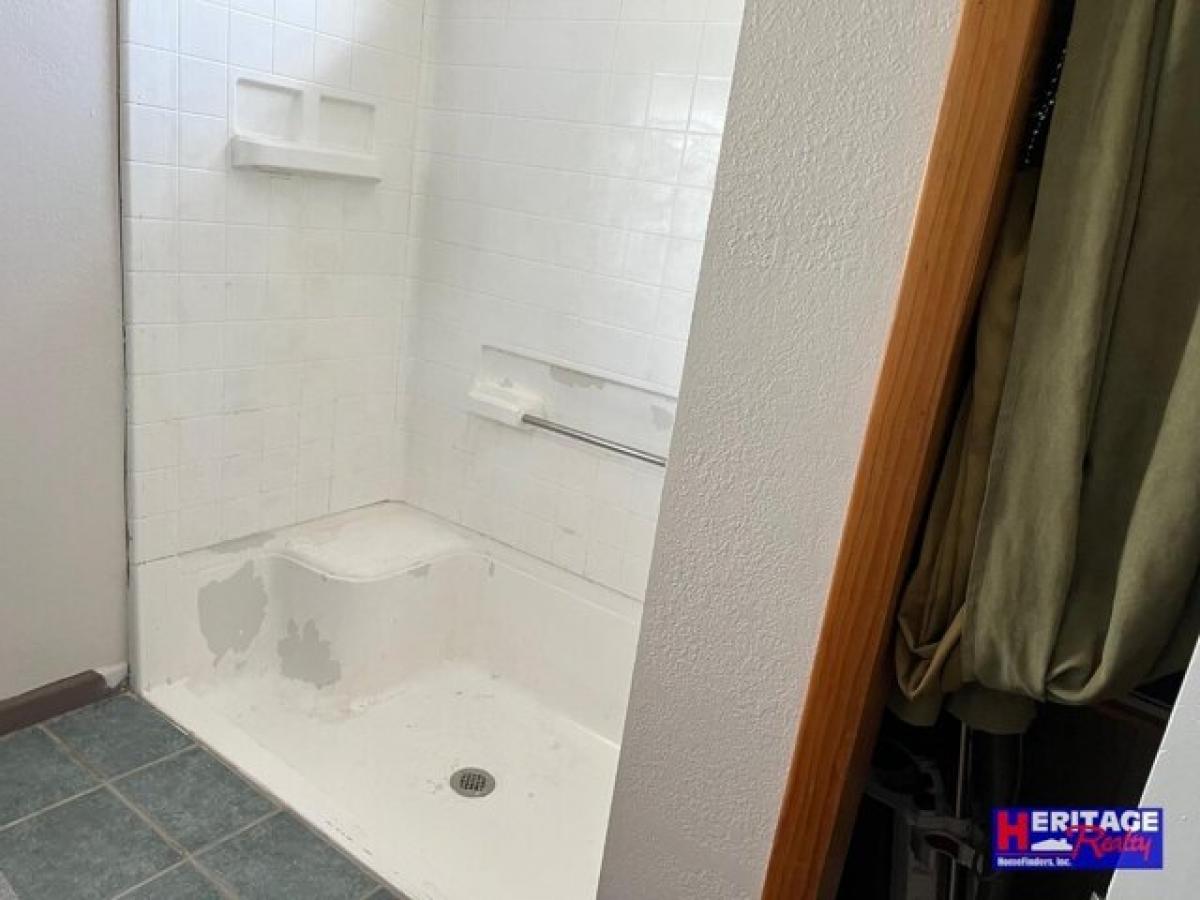 Picture of Home For Sale in Lakin, Kansas, United States