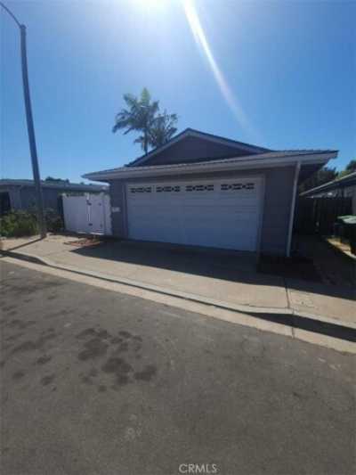 Home For Rent in Costa Mesa, California