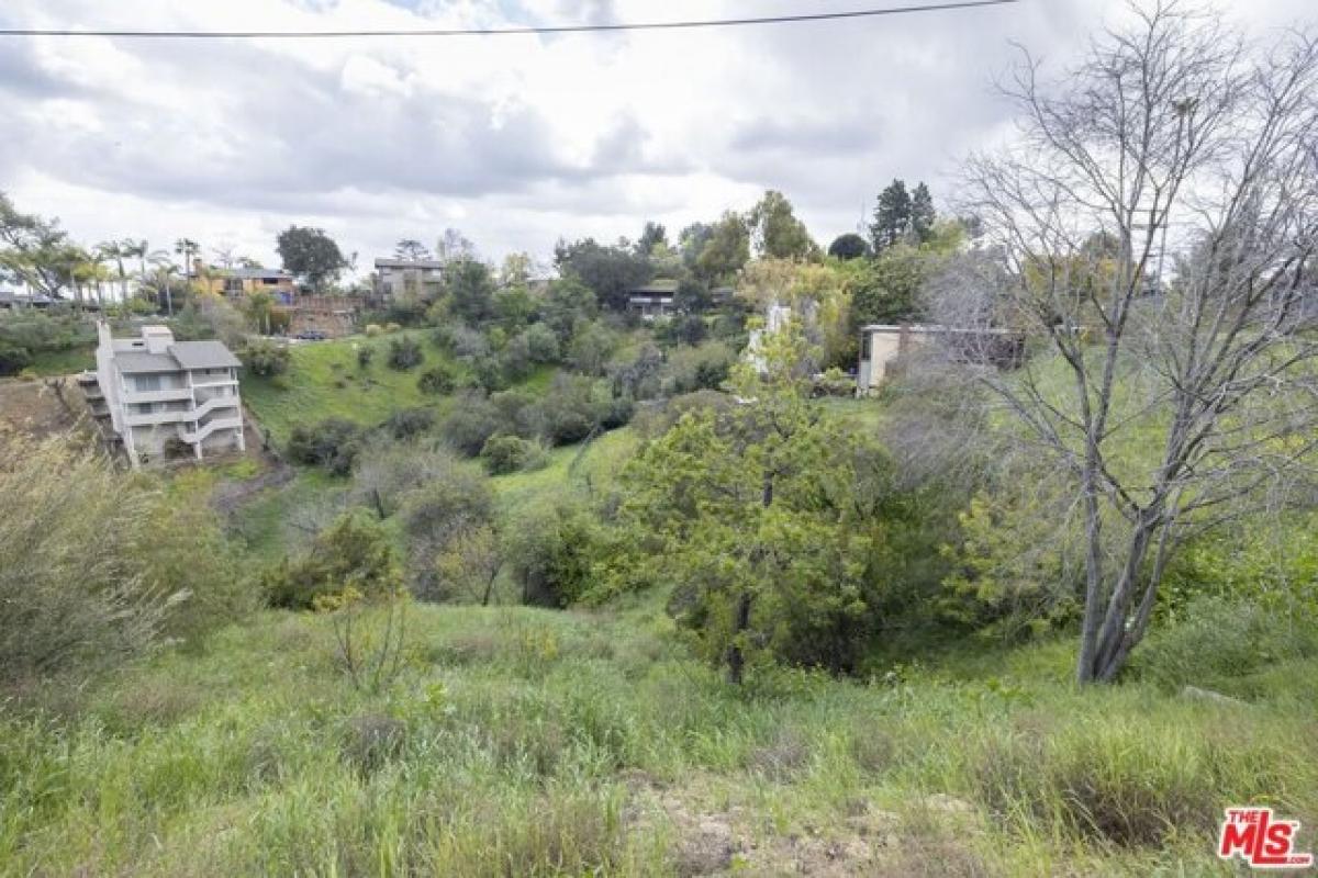 Picture of Residential Land For Sale in Los Angeles, California, United States