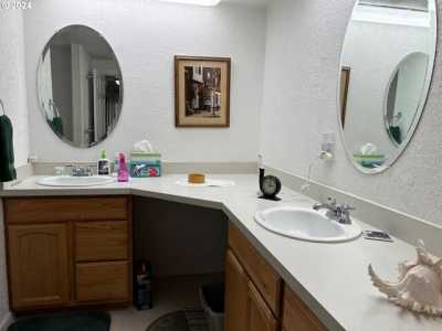 Home For Sale in Florence, Oregon